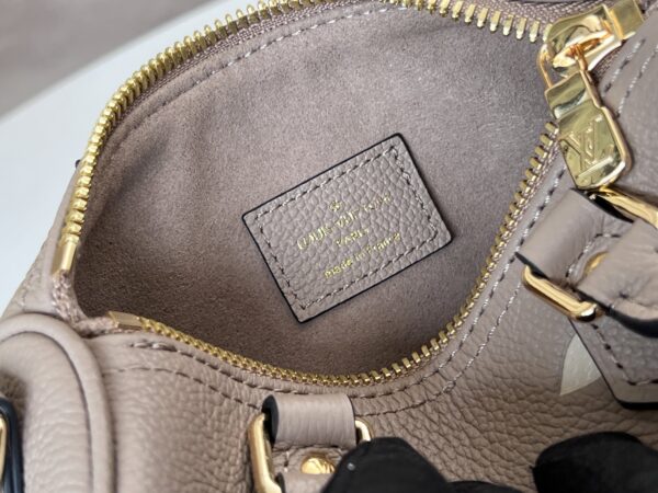LOUIS VUITTON M81456 SIZE:16.0 x 11.0 x 9.0 cm - 图片 9