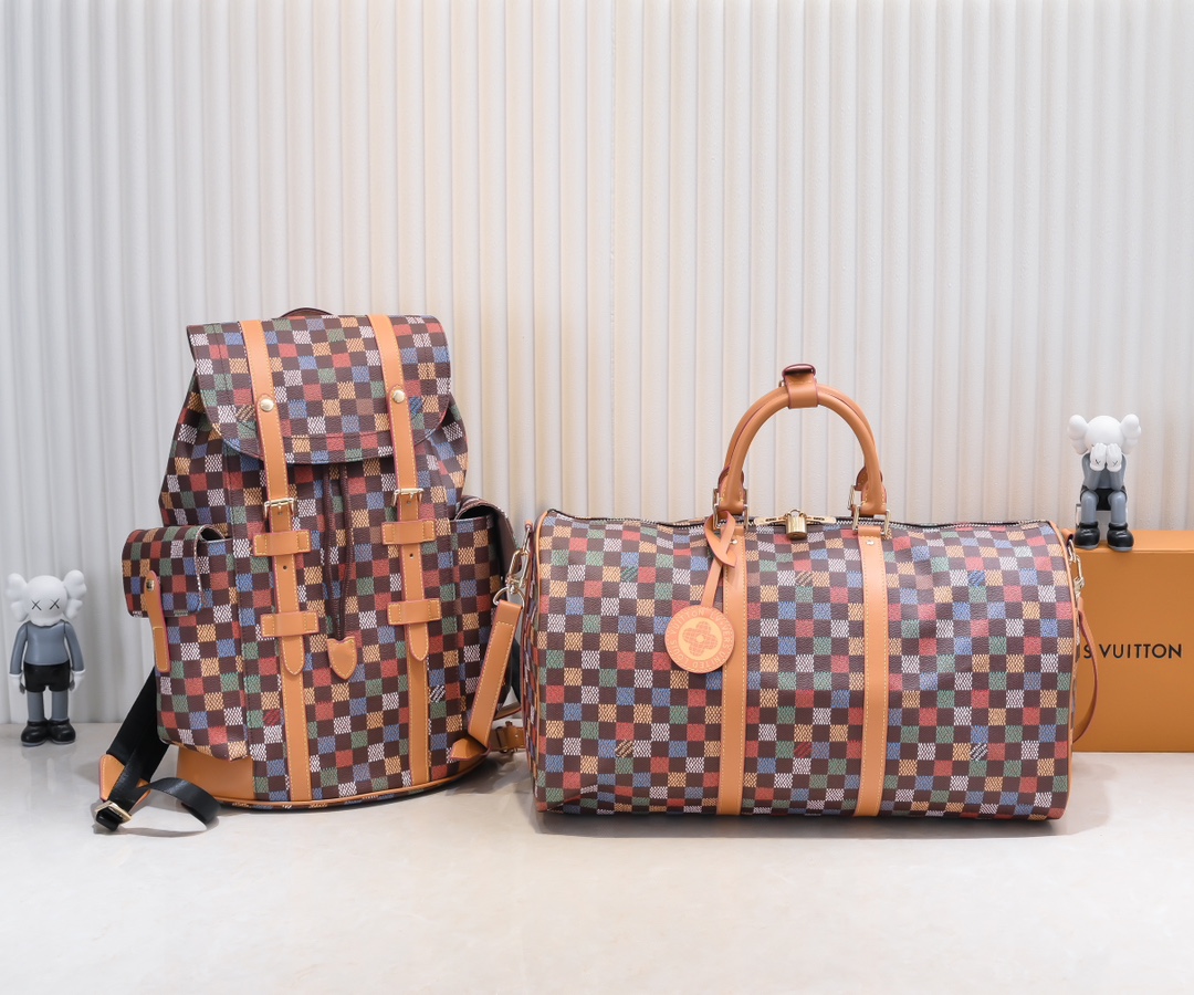 Louis Vuitton M24996 SIZE:38x44x12.5 cm