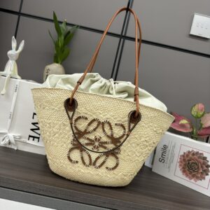 LOEWE 062138 SIZE:46*27*30CM